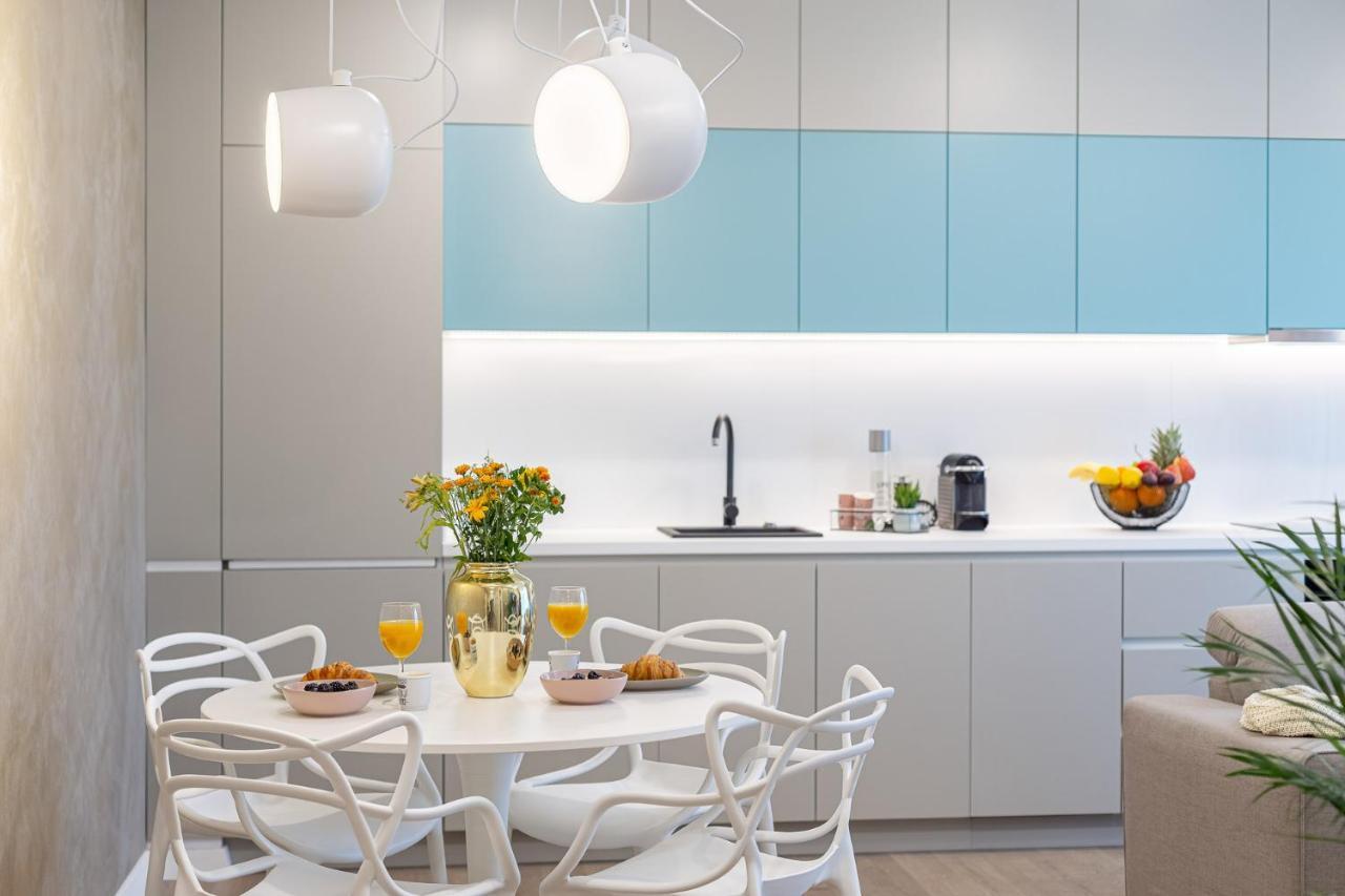 Il Lago - Turquoise - Cozy Luxurious Smart Home By The Lake Voluntari ภายนอก รูปภาพ