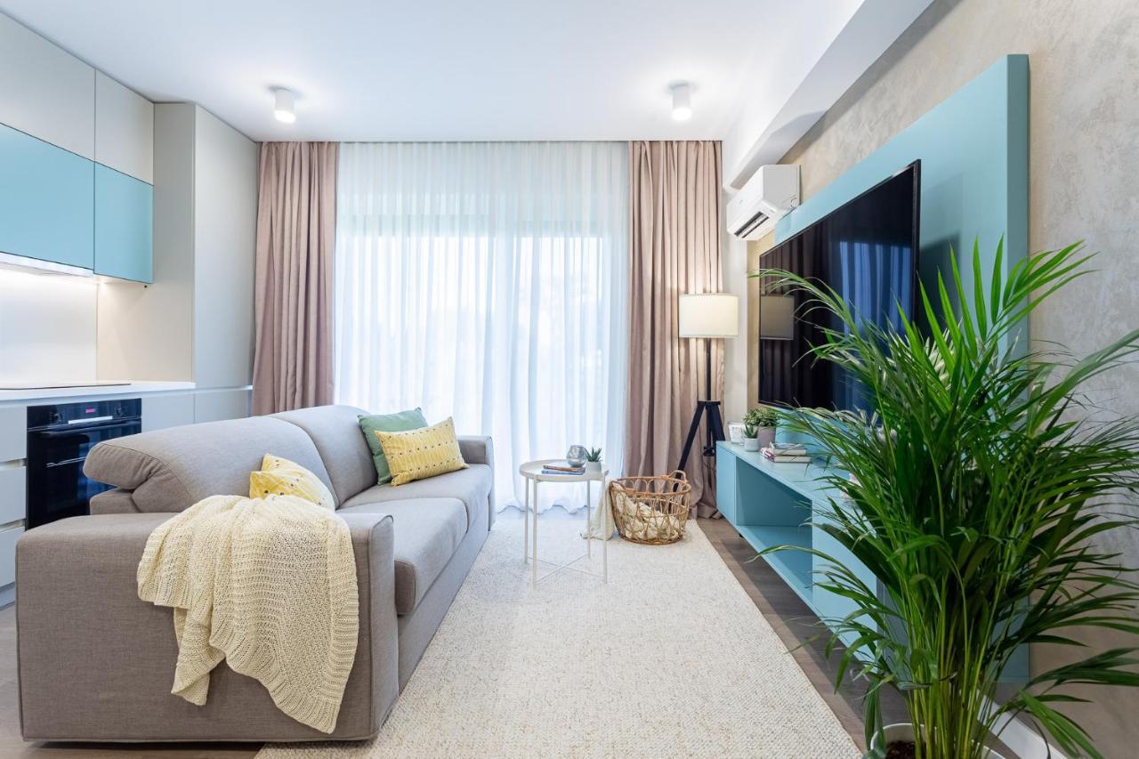 Il Lago - Turquoise - Cozy Luxurious Smart Home By The Lake Voluntari ภายนอก รูปภาพ