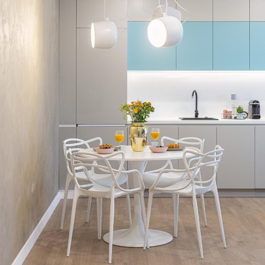 Il Lago - Turquoise - Cozy Luxurious Smart Home By The Lake Voluntari ภายนอก รูปภาพ