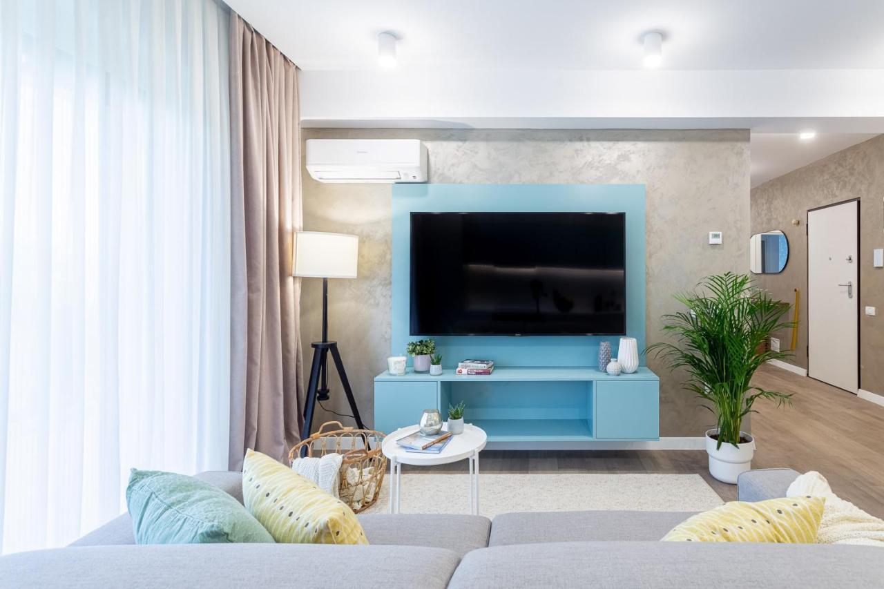Il Lago - Turquoise - Cozy Luxurious Smart Home By The Lake Voluntari ภายนอก รูปภาพ