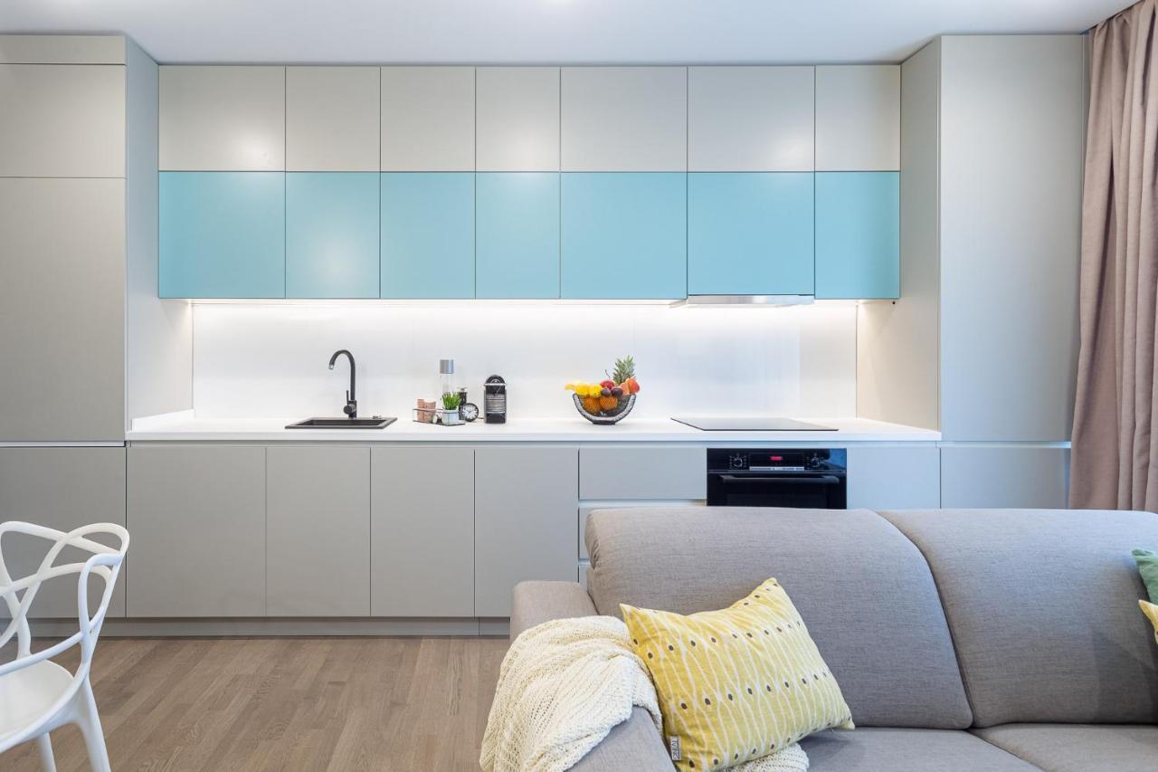 Il Lago - Turquoise - Cozy Luxurious Smart Home By The Lake Voluntari ภายนอก รูปภาพ