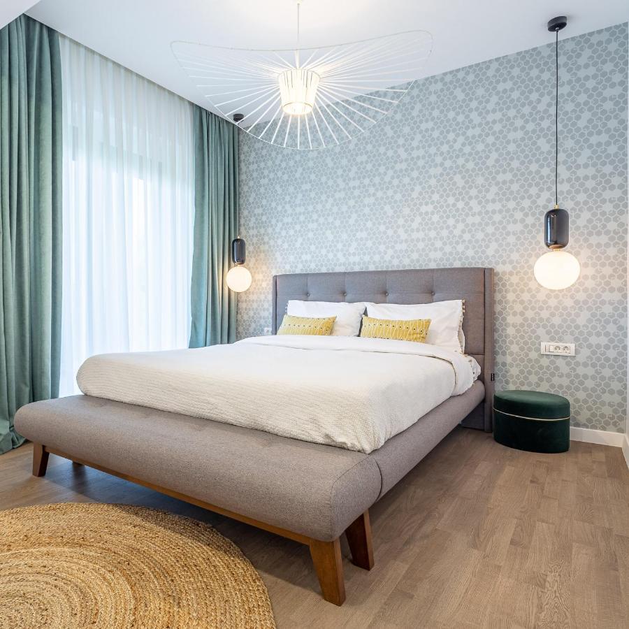 Il Lago - Turquoise - Cozy Luxurious Smart Home By The Lake Voluntari ภายนอก รูปภาพ